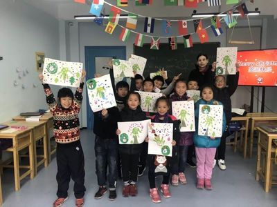 從“985畢業(yè)，比不過一個小學生”看文化教育服務的多元維度